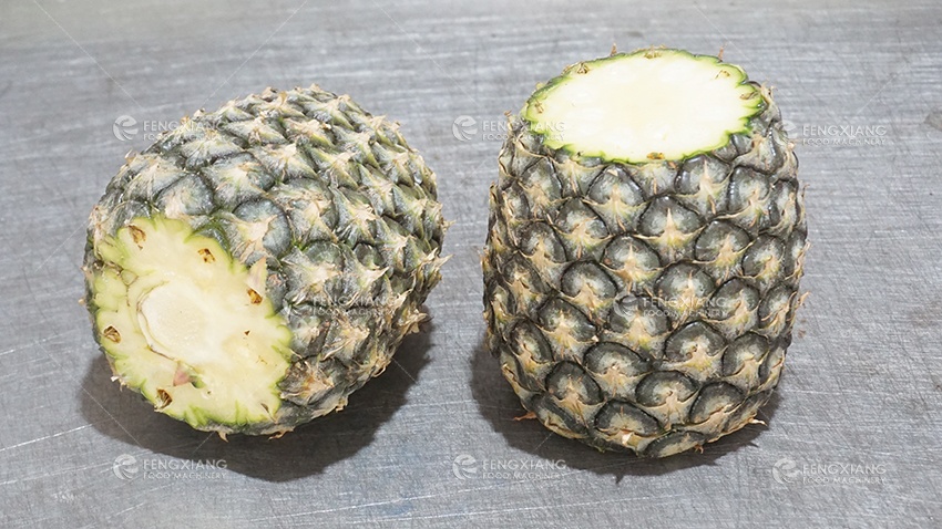 pineapple cutting